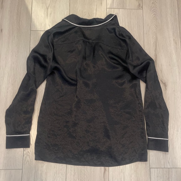 Babaton Aritzia Blouse - Picture 7 of 15